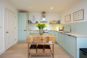 Veeve - The Lancaster Gate Mews House